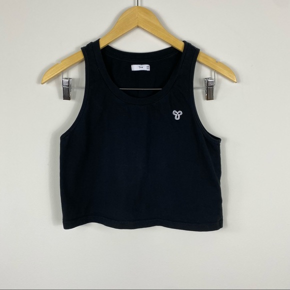 TNA Black Lizzy Cropped Muscle Tank - Picture 2 of 4